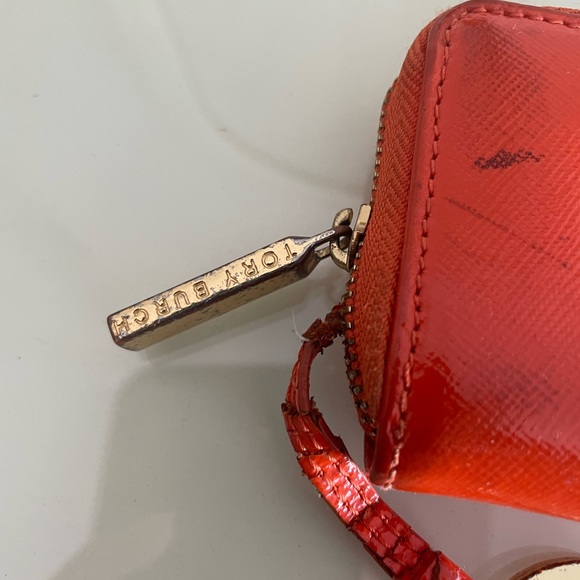 Tory Burch zip around key chain wallet - Picture 2 of 8